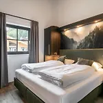 Tauernlodge Eben D1 Chalet *